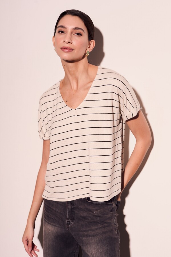 Remera Con Lino Rayas Arena