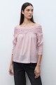 Blusa escote bardot con frunces rosa