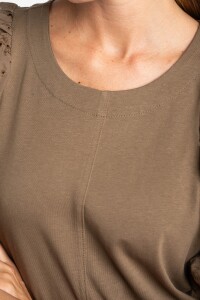 Remera Manga Globo Broderie Oliva