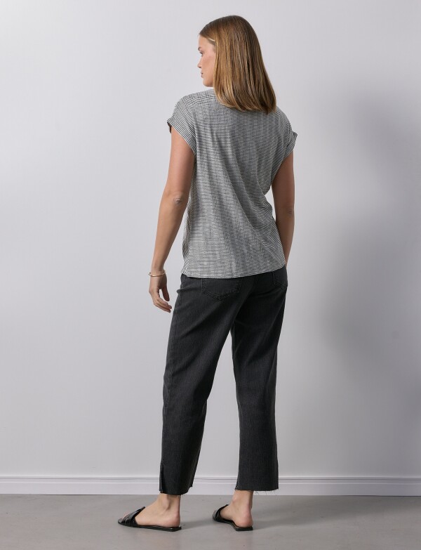 Remera Esc V Lineas BLANCO/NEGRO