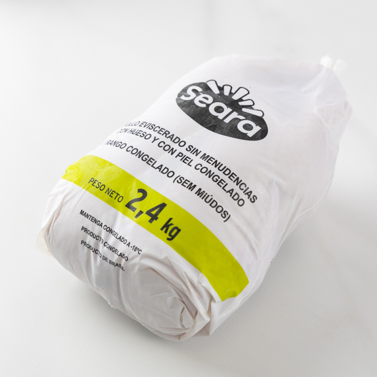Pollo entero congelado 