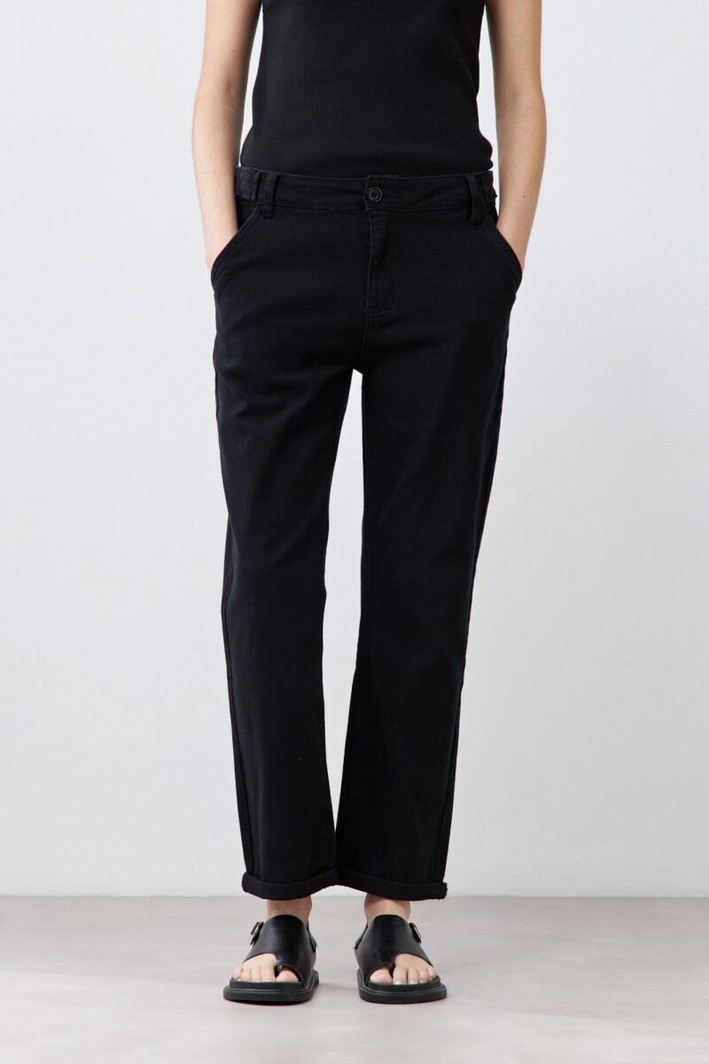 Pantalón chino negro