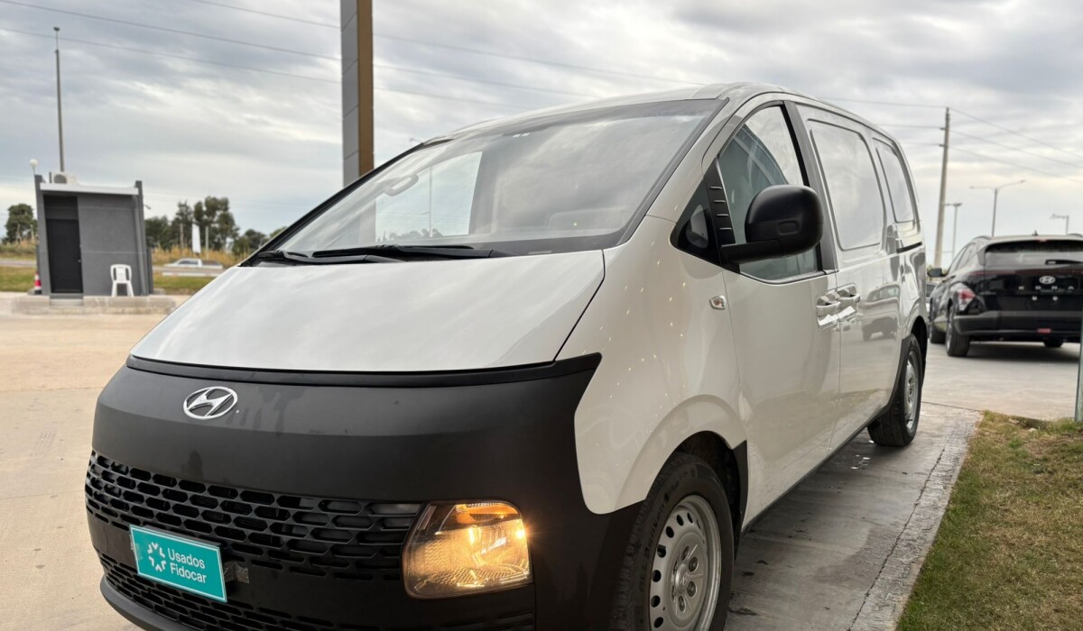 Hyundai H1 Staria Furgon 2.2 Diesel - 2021 Hyundai H1 Staria Furgon 2.2 Diesel - 2021