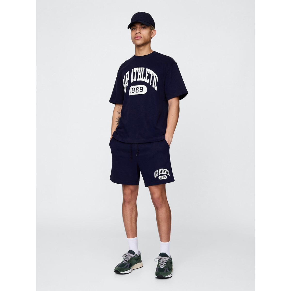 J - FSH LOGO SHORT 1 - NAVY UNIFORM 