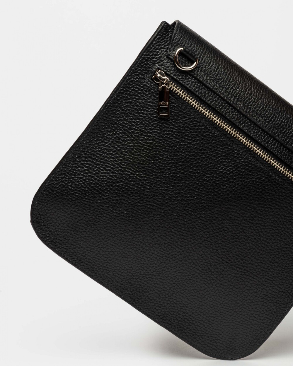 Morral Liana En Cuero Graneado Negro