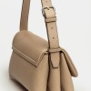 Cartera al hombro Leisure en efecto cuero graneado Taupe