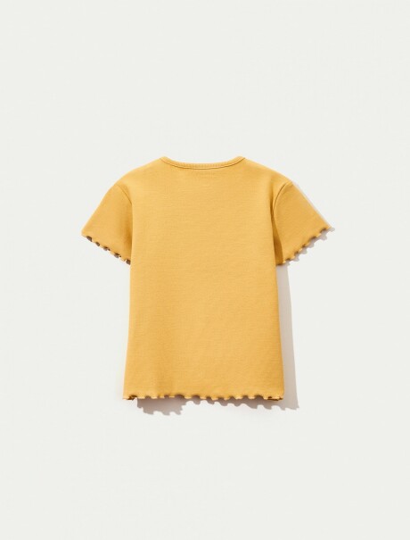 BLUSA CON BORDADO EN TELA ACANALADA AMARILLO