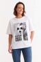 Remera m/c estampada colección Editorial BLANCO Y NEGRO