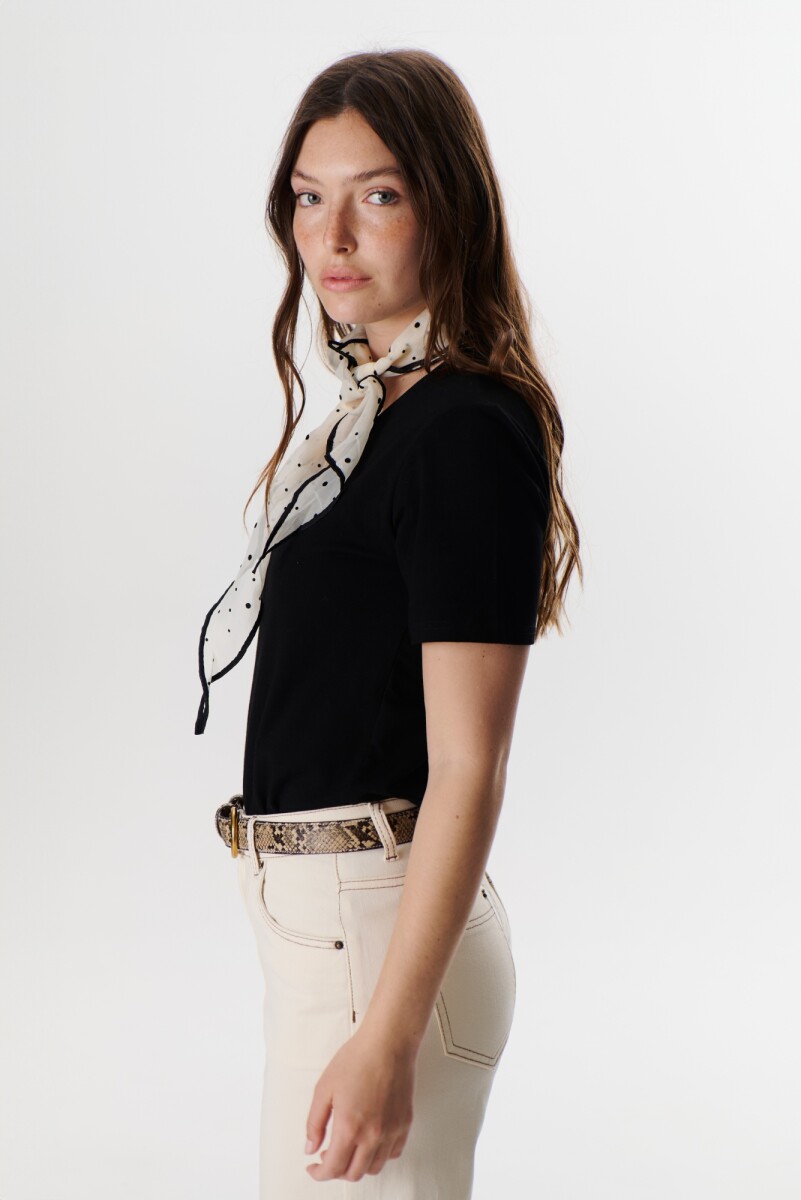 REMERA V DOBLE - NEGRO 