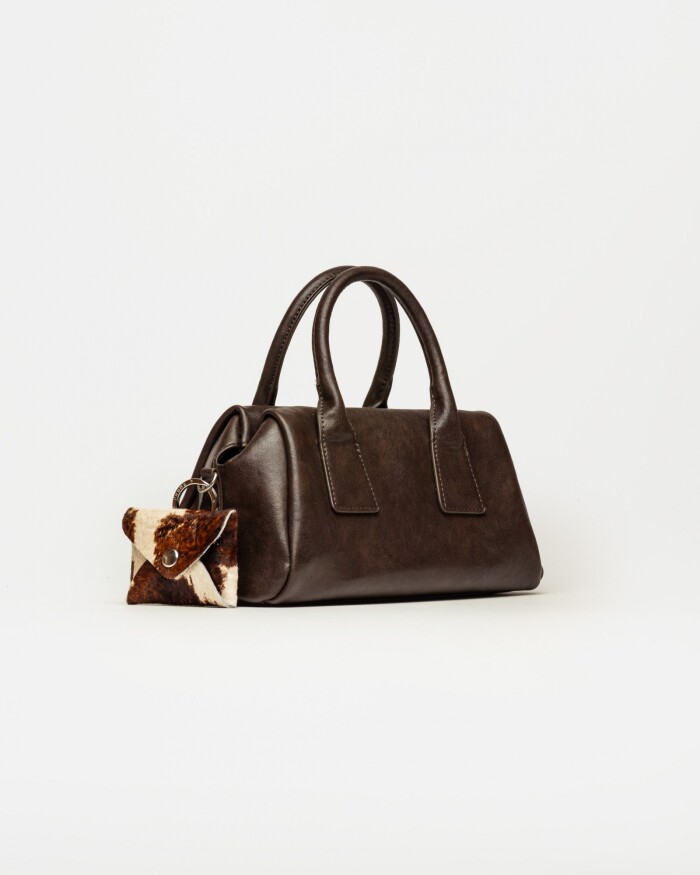 Llavero Charm Mila en cuero pelo Marron