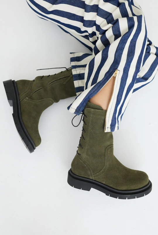 Botas Canela Verde