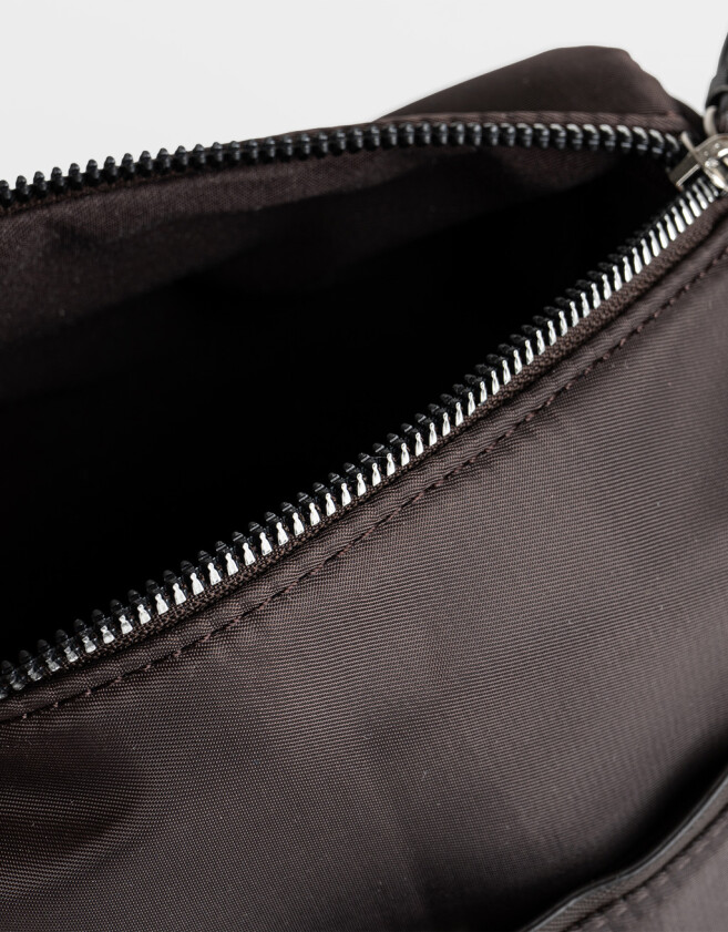 Bandoleras Bandolera Deportiva Con Charm - Marron Oscuro