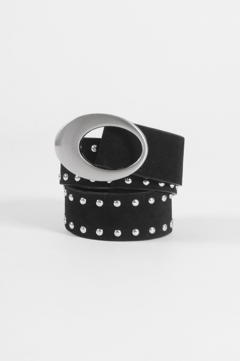 Cinturón tachas y hebilla ovalada negro