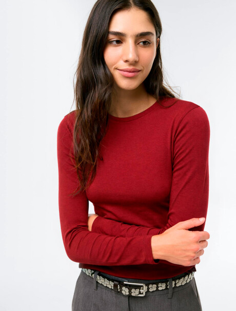 CAMISETA BÁSICA MANGA LARGA CON ELASTANO BORDEAUX