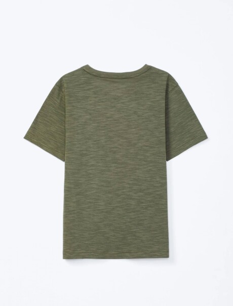 CAMISETA BÁSICA INFANTIL MODELO REGULAR VERDE