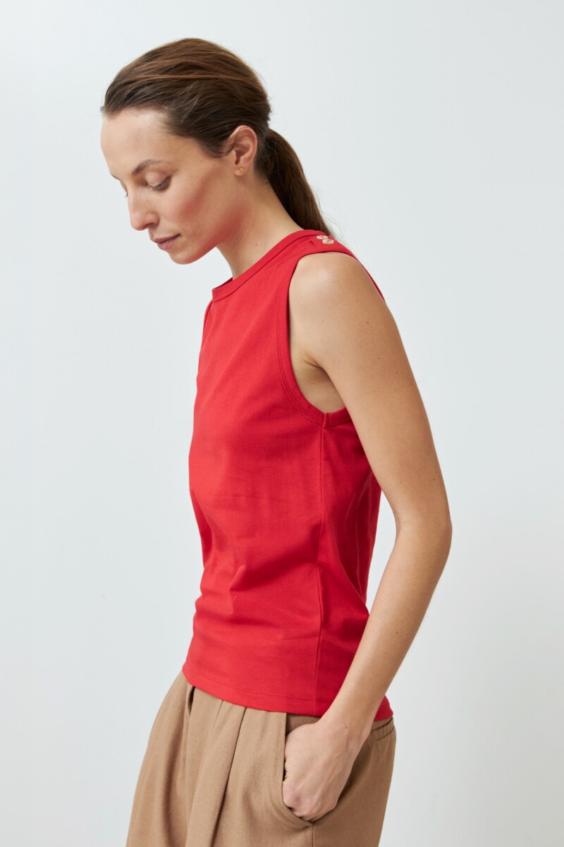 Musculosa con botones en hombros rojo