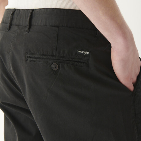 Pantalón Wranglrer de Hombre - CHINO - W55002NEGRO ELD