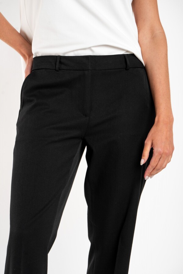 Pantalón Recto Línea Ejecutiva Negro