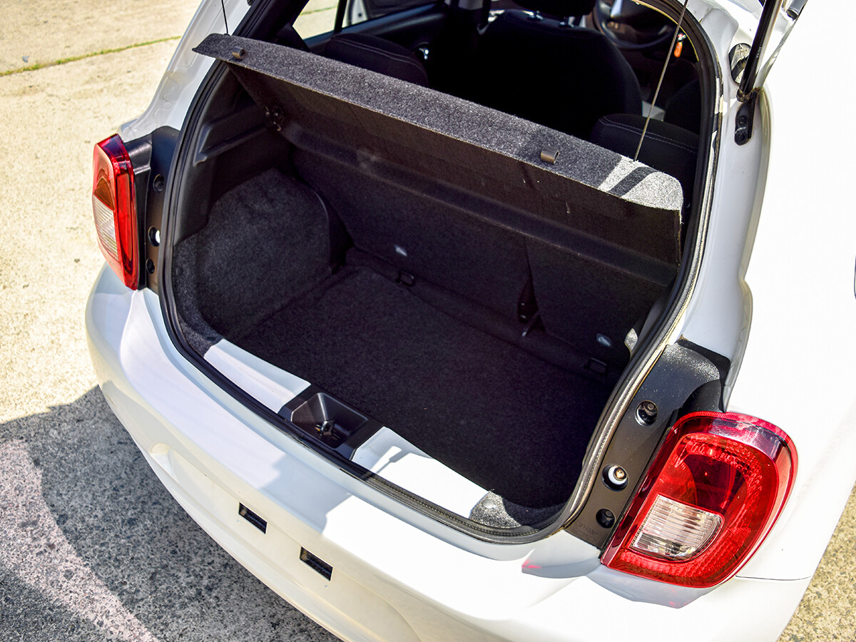 Nissan March Advance 1.6 Extra Full | Permuta / Financia Nissan March Advance 1.6 Extra Full | Permuta / Financia