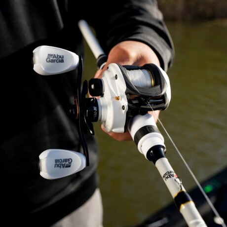Reel Abu Garcia MAX PRO lp aluminio 7 rulemanes rel 7.1:1 Reel Abu Garcia MAX PRO lp aluminio 7 rulemanes rel 7.1:1