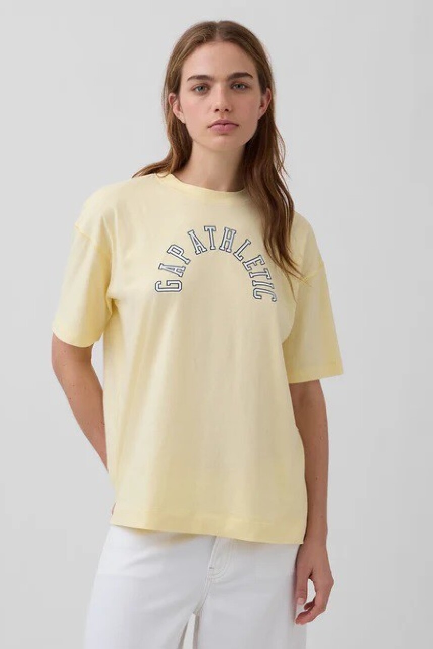 Remera Oversized Logo Gap Mujer Maize