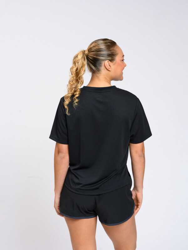 REMERA BINK DAMA Umbro Mujer 002