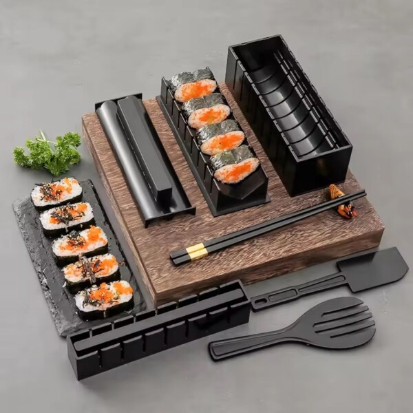 Set De 8 Moldes Fabrica Sushi + Cortadores + Espatulas Comida Oriental CTN012 Set De 8 Moldes Fabrica Sushi + Cortadores + Espatulas Comida Oriental CTN012