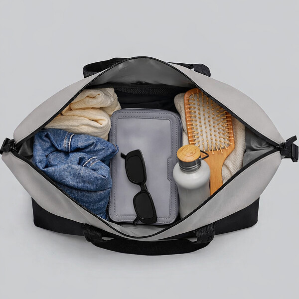 Bolso Deportivo Gastón Luga Dash Duffel Impermeable C/correa Color Gris