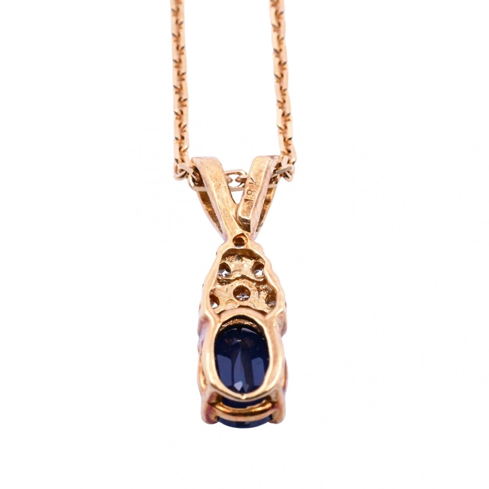 Colgante oro 18k con brillantes y zafiro. Colgante oro 18k con brillantes y zafiro.