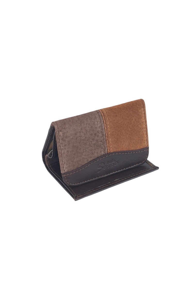 Mini Billetera Tríptica de Cuero y Pecarí | Compacta y con Cierre Magnético Marrón