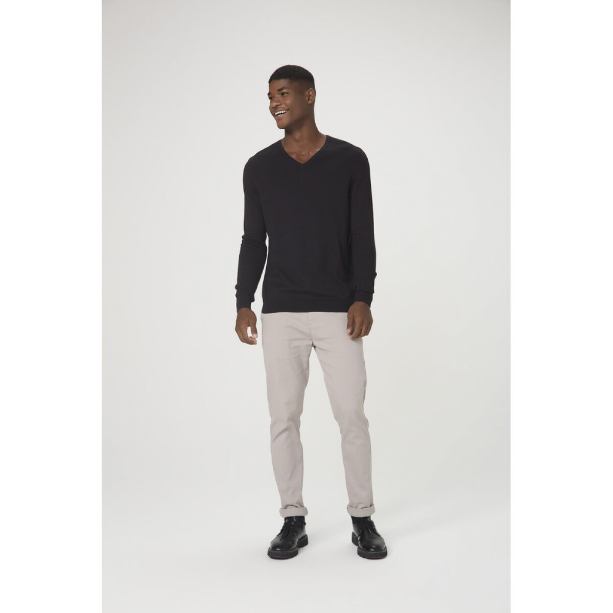 BLUSAO MASCULINO ADULTO (SWEATER) - PRETO ESCURO 