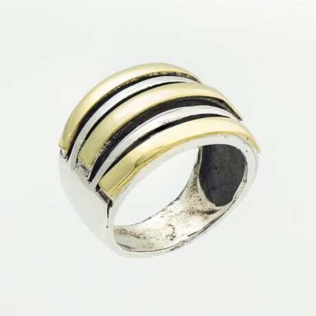 Anillo de plata 925 y double en oro 18k. Anillo de plata 925 y double en oro 18k.