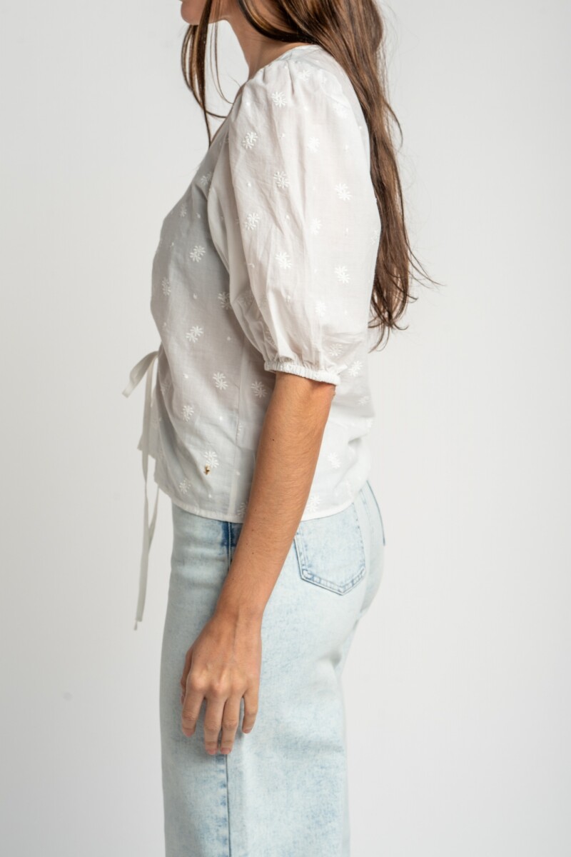 Blusa Bordada Frunces Nacar