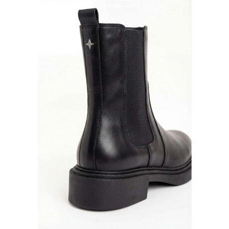 Bota Cuero Negro