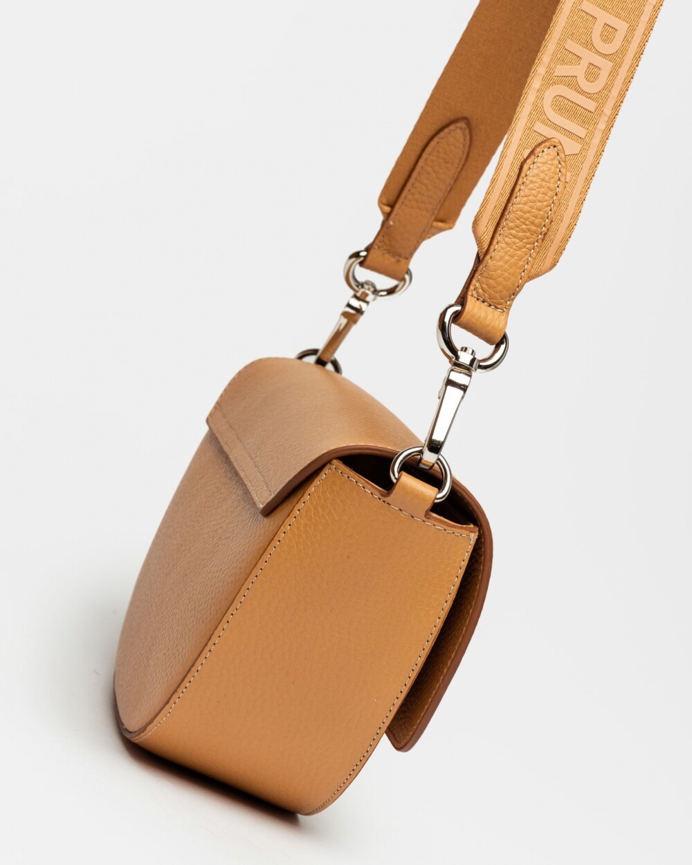 Bandolera The Circle En Cuero Graneado Cuoio