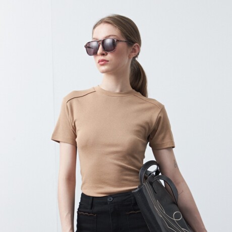 REMERA PUEBLA Beige Oscuro