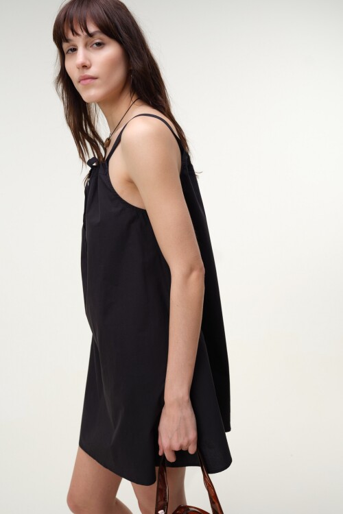 Vestido Corto Popelina Negro