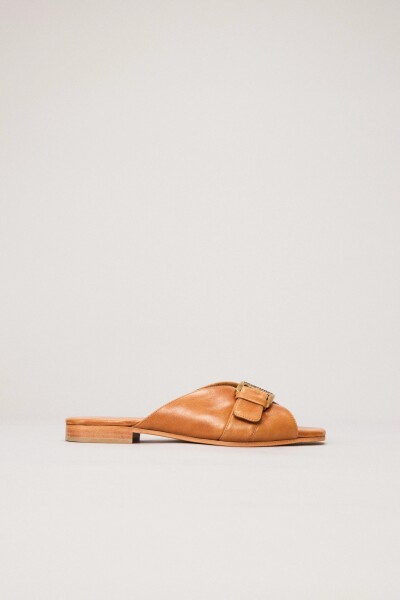 SANDALIA BUCKLES Camel