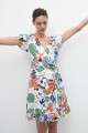 Vestido cruzado con estampa floral multicolor