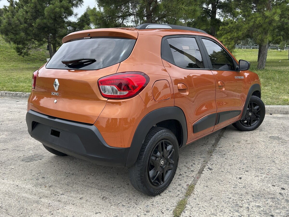 Renault Kwid Outsider EXCELENTE ESTADO! | Permuta / Financia Renault Kwid Outsider EXCELENTE ESTADO! | Permuta / Financia