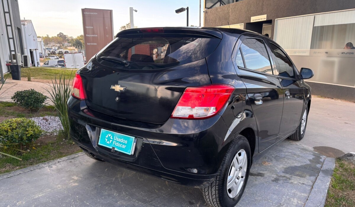 Chevrolet Onix Joy LT - 2018 Chevrolet Onix Joy LT - 2018