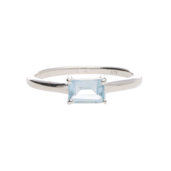 Anillo Karvik solitario de plata 925 0