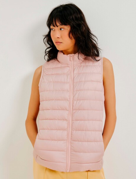 CHALECO PUFFER CON BOLSILLOS ROSA