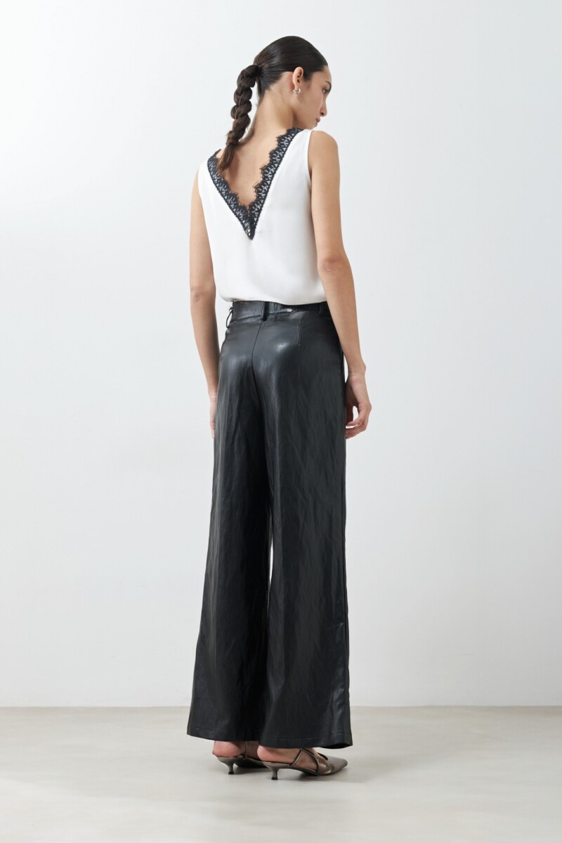Pantalón eco cuero negro
