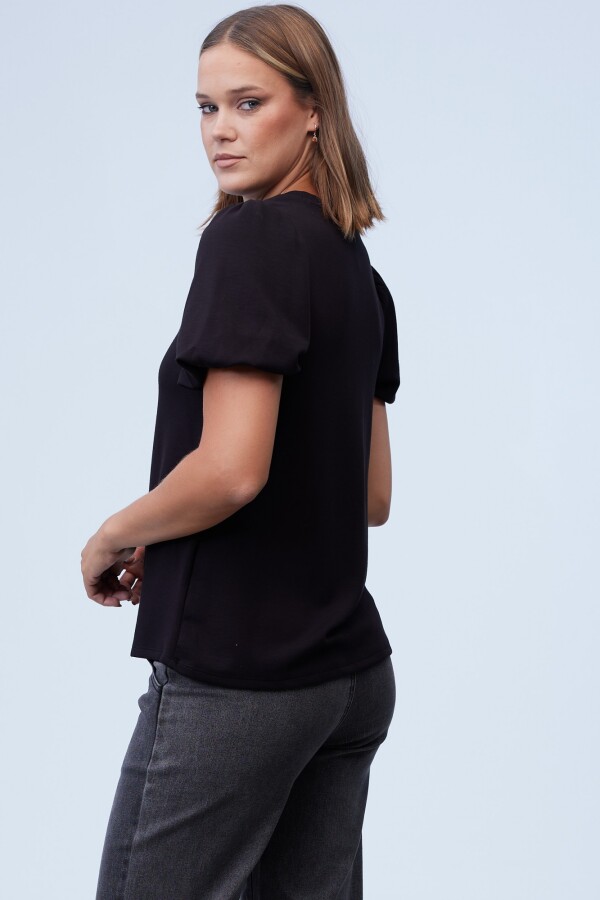 Blusa Aplique Bordado NEGRO