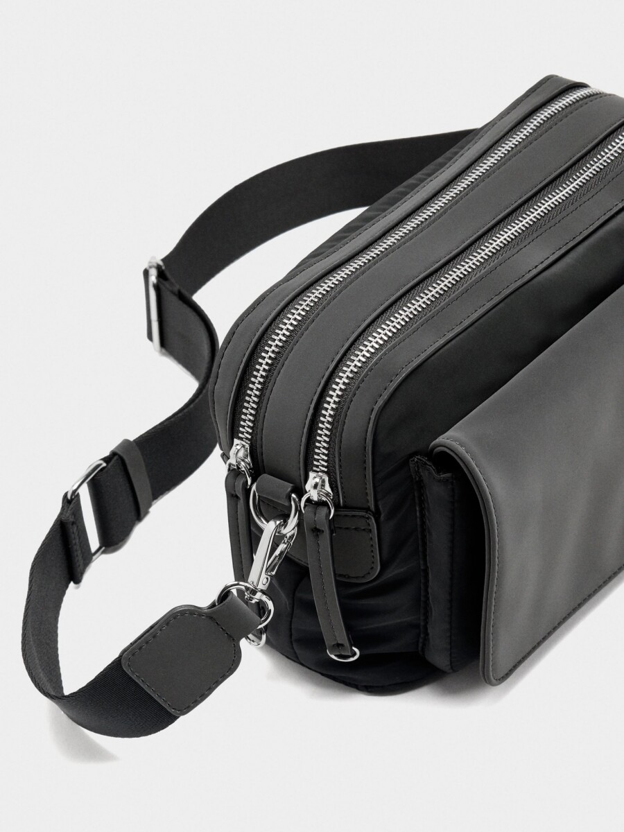 Bolso Bandolera De Nylon Con Solapa negro