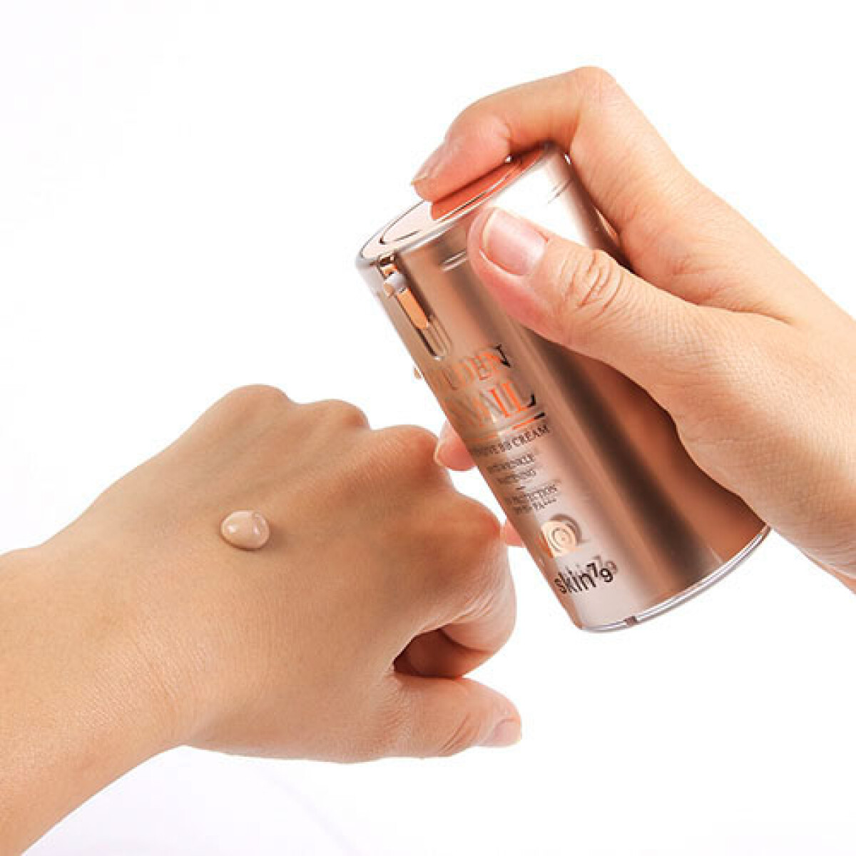 BB CREAM GOLDEN - Beige 23 acabado rosa luminoso Skin79 SPF 50 PA +++ (40 ml) - PREVENTA - Disponible 3/7/2025 