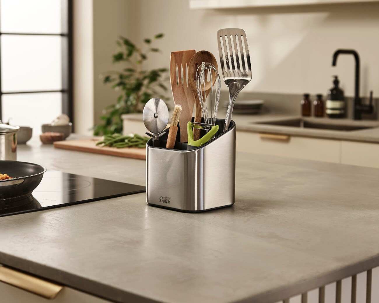 Organizador Escalonado para Utensilios Joseph Joseph Surface™ Acero Inoxidable - PREVENTA Organizador Escalonado para Utensilios Joseph Joseph Surface™ Acero Inoxidable - PREVENTA