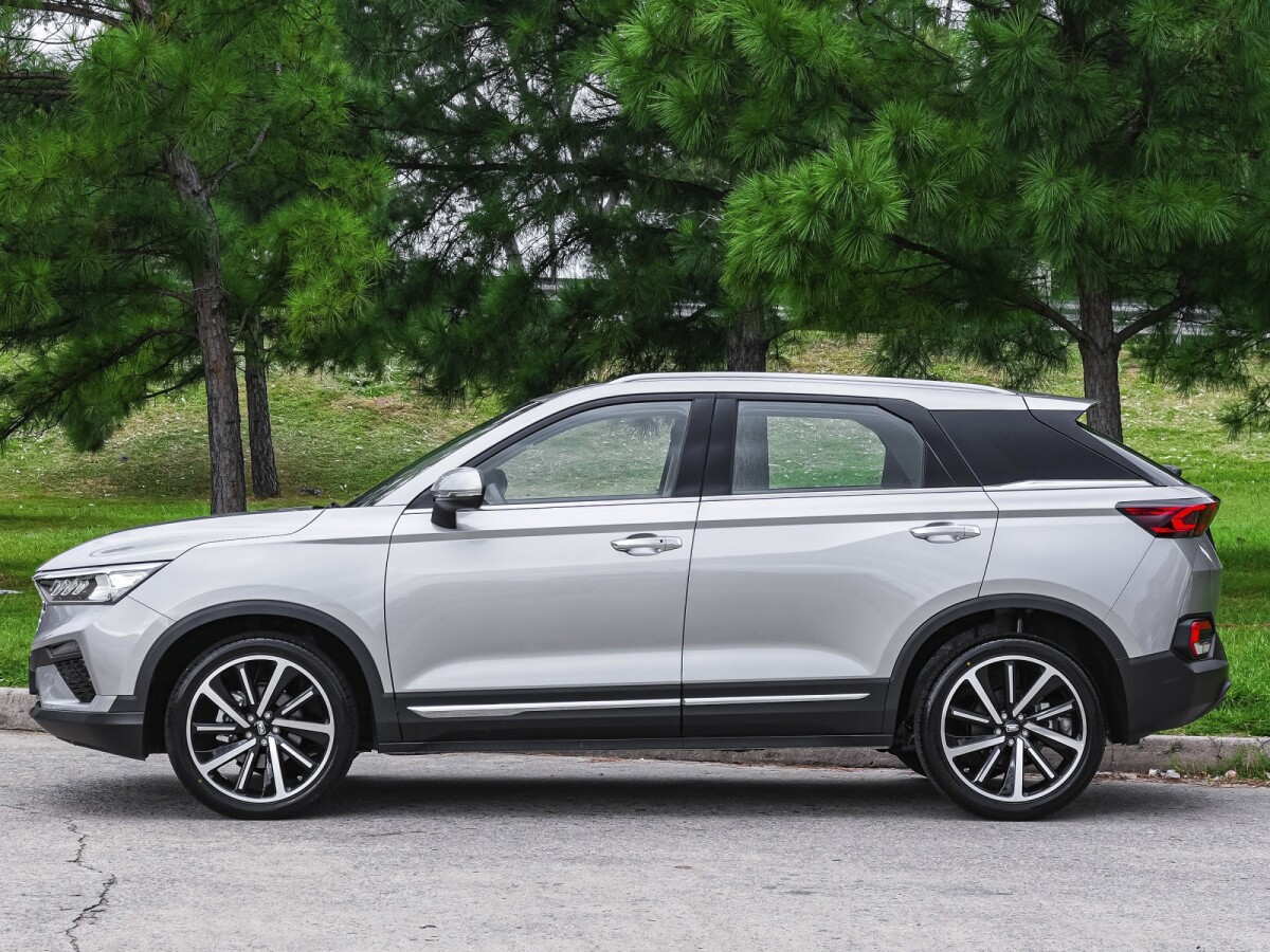 Bestune T77 Luxury 1.5 2025 0KM | Permuta / Financia Bestune T77 Luxury 1.5 2025 0KM | Permuta / Financia