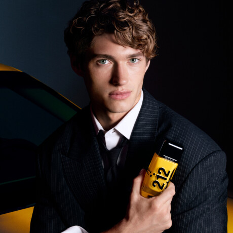 Perfume Carolina Herrera 212 Vip Black Cab EDP 100ml Perfume Carolina Herrera 212 Vip Black Cab EDP 100ml